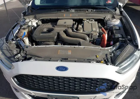 2013 Ford Fusion Hybrid Se из США, поврежденный, VIN 3FA6P0LU3DR235542